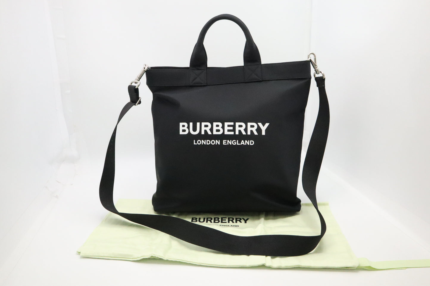 Burberry Tote in Black Nylon