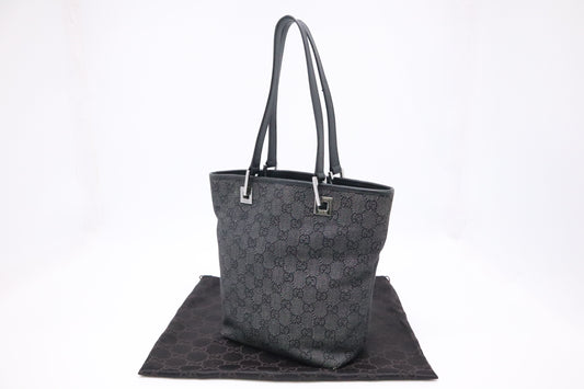 Gucci Mini Bucket Bag in Grey Canvas