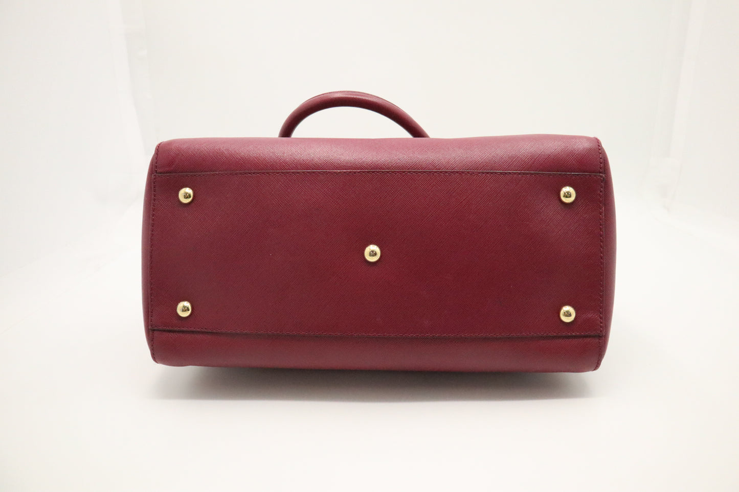 Ferragamo Tote Bag in Wine Red Leather