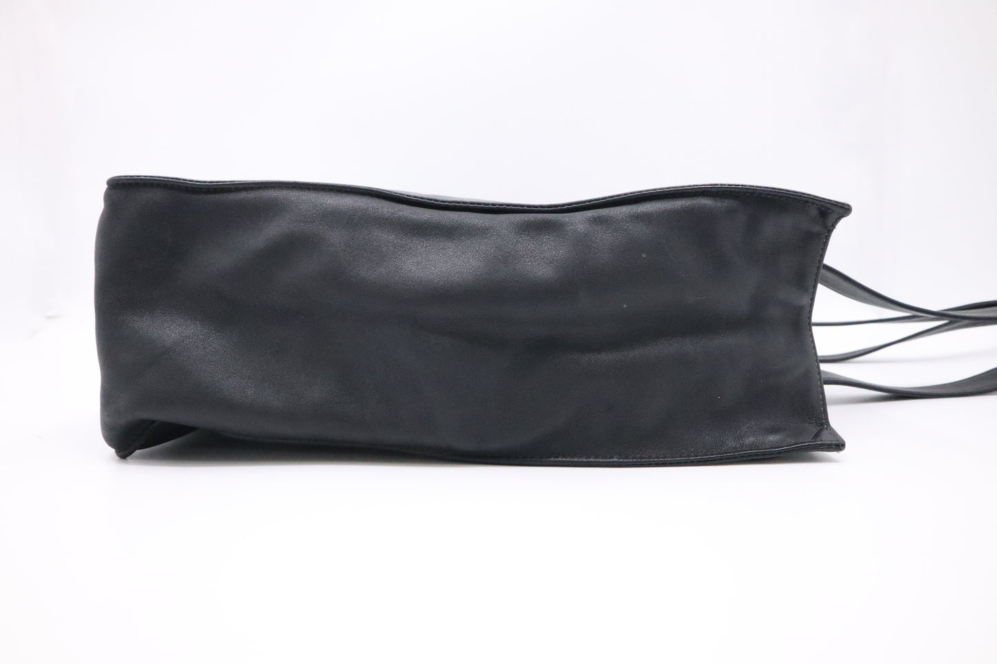 Chanel Tote in Black Leather