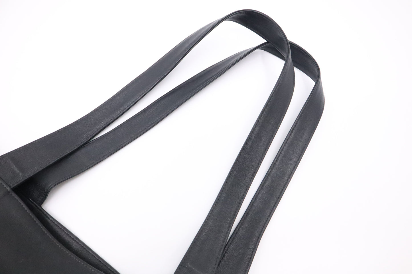 Chanel Tote in Black Leather
