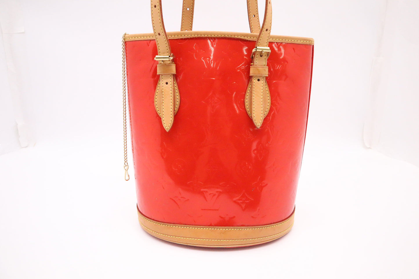 Louis Vuitton Bucket Bag PM in Red Patent Leather