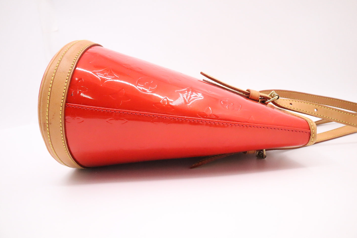 Louis Vuitton Bucket Bag PM in Red Vernis Leather