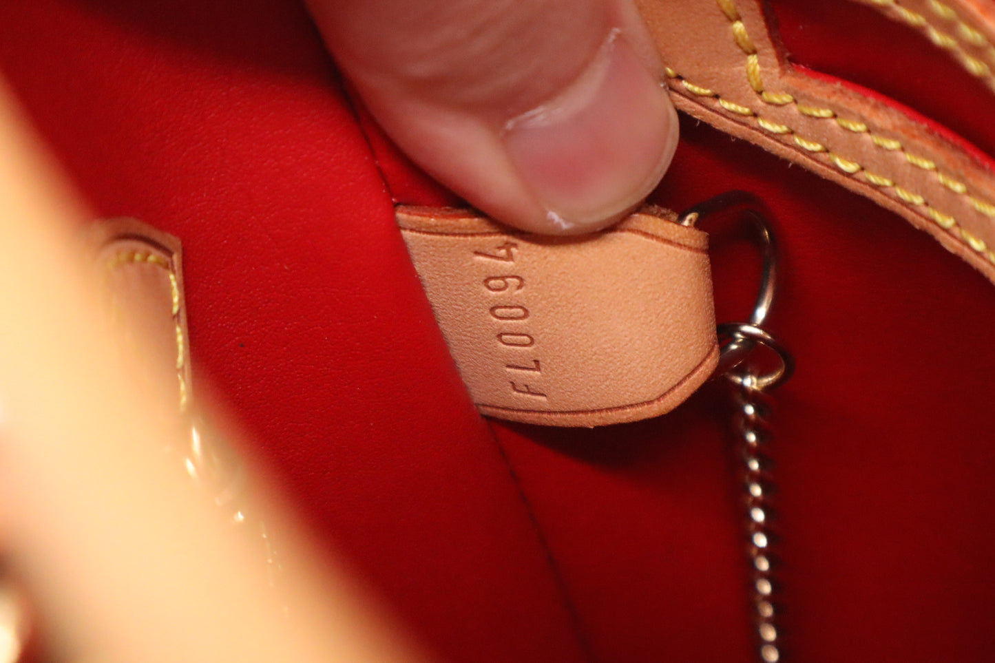 Louis Vuitton Bucket Bag PM in Red Patent Leather