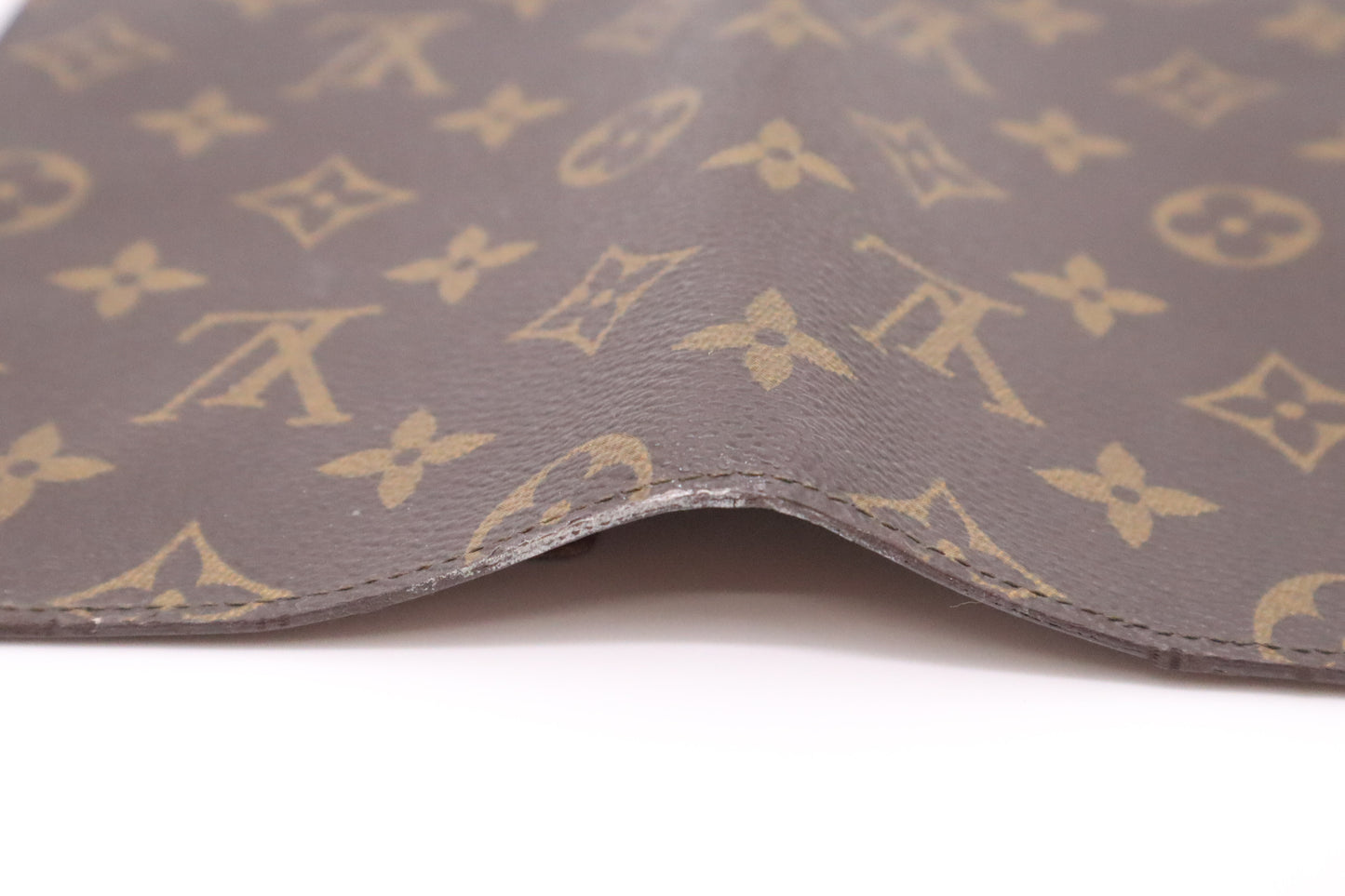 Louis Vuitton Passport Cover in Monogram Canvas