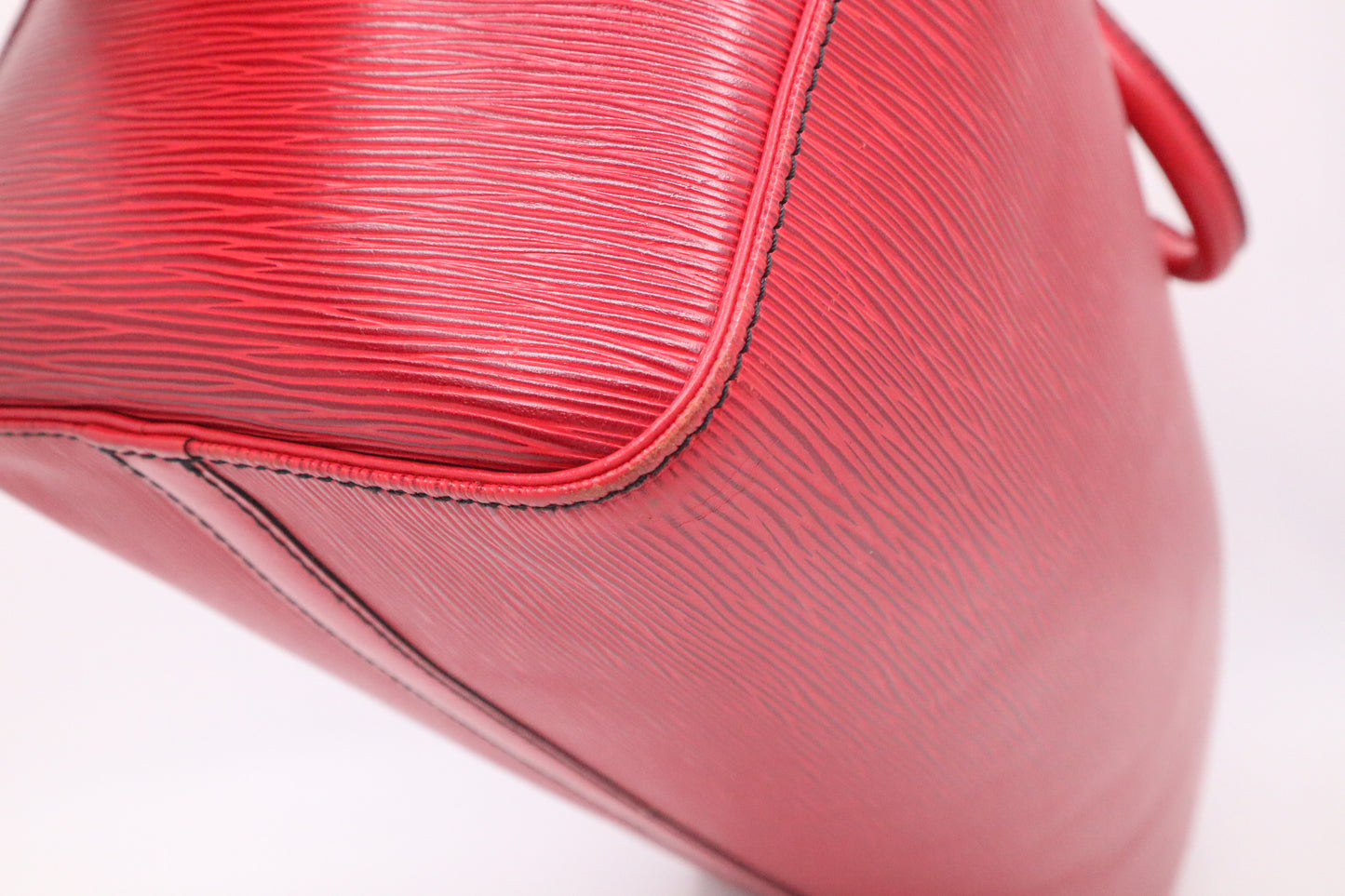 Louis Vuitton Speedy 40 in Red Epi Leather