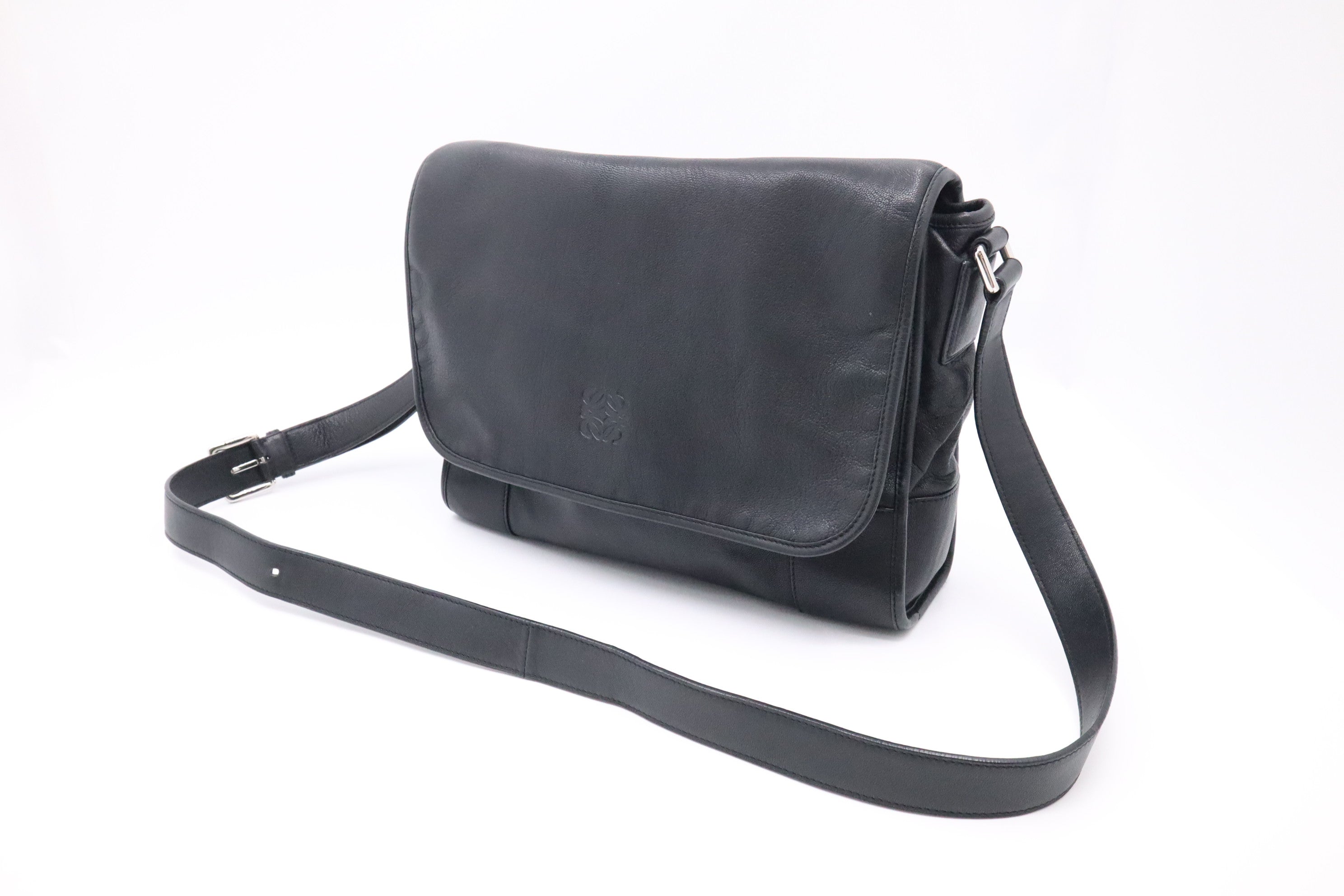 Loewe Messenger Bag in Black Leather Pre Owned Weekly Lux Drop