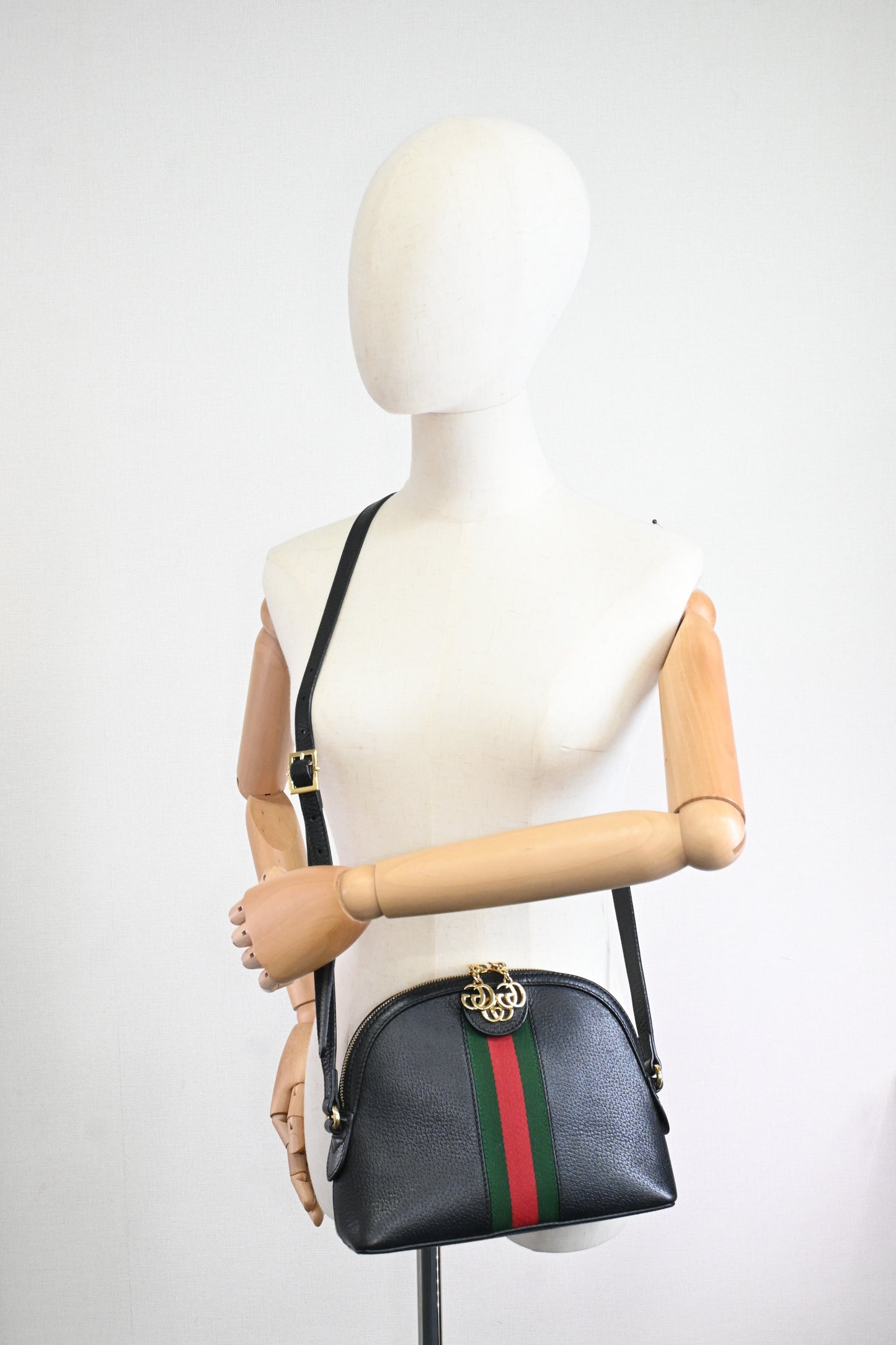 Gucci Ophidia Crossbody in Black Leather