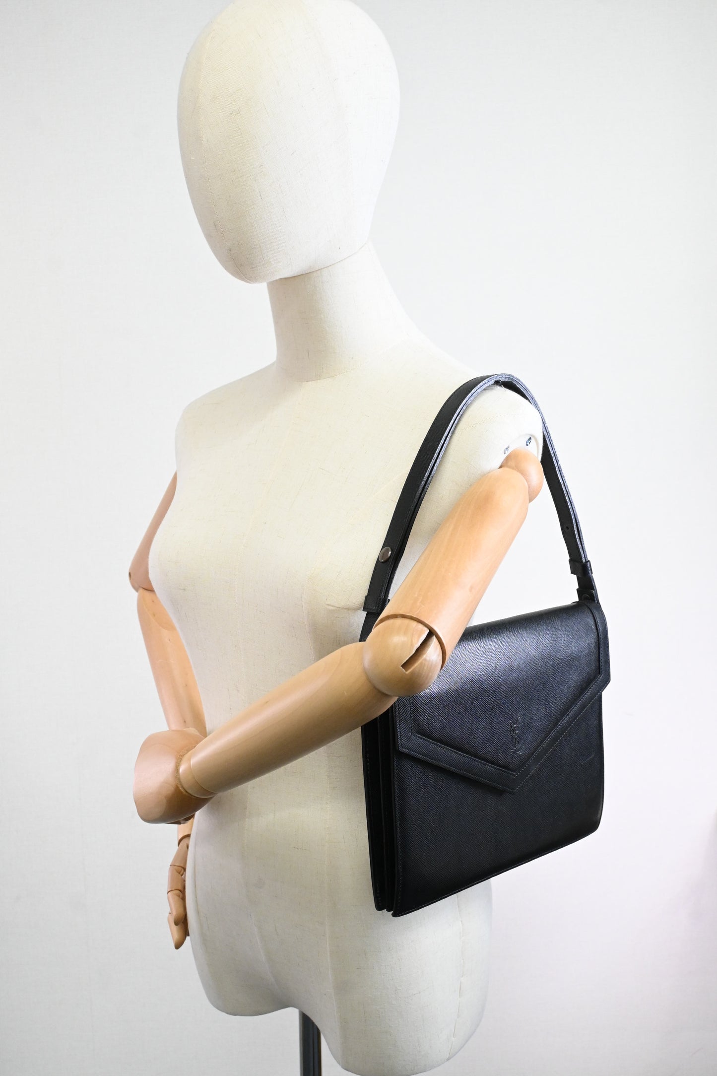 YSL Saint Laurent Shoulder Bag in Black Leather