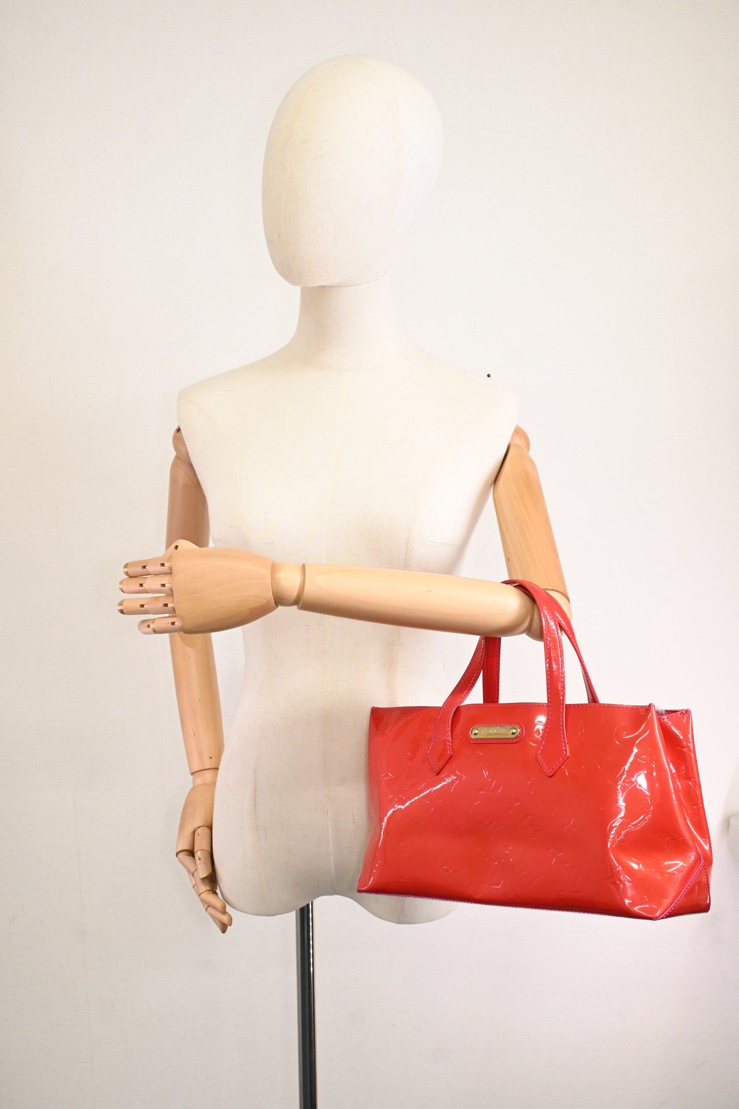 Louis Vuitton Wilshire PM in Rouge Grenadine Vernis Leather