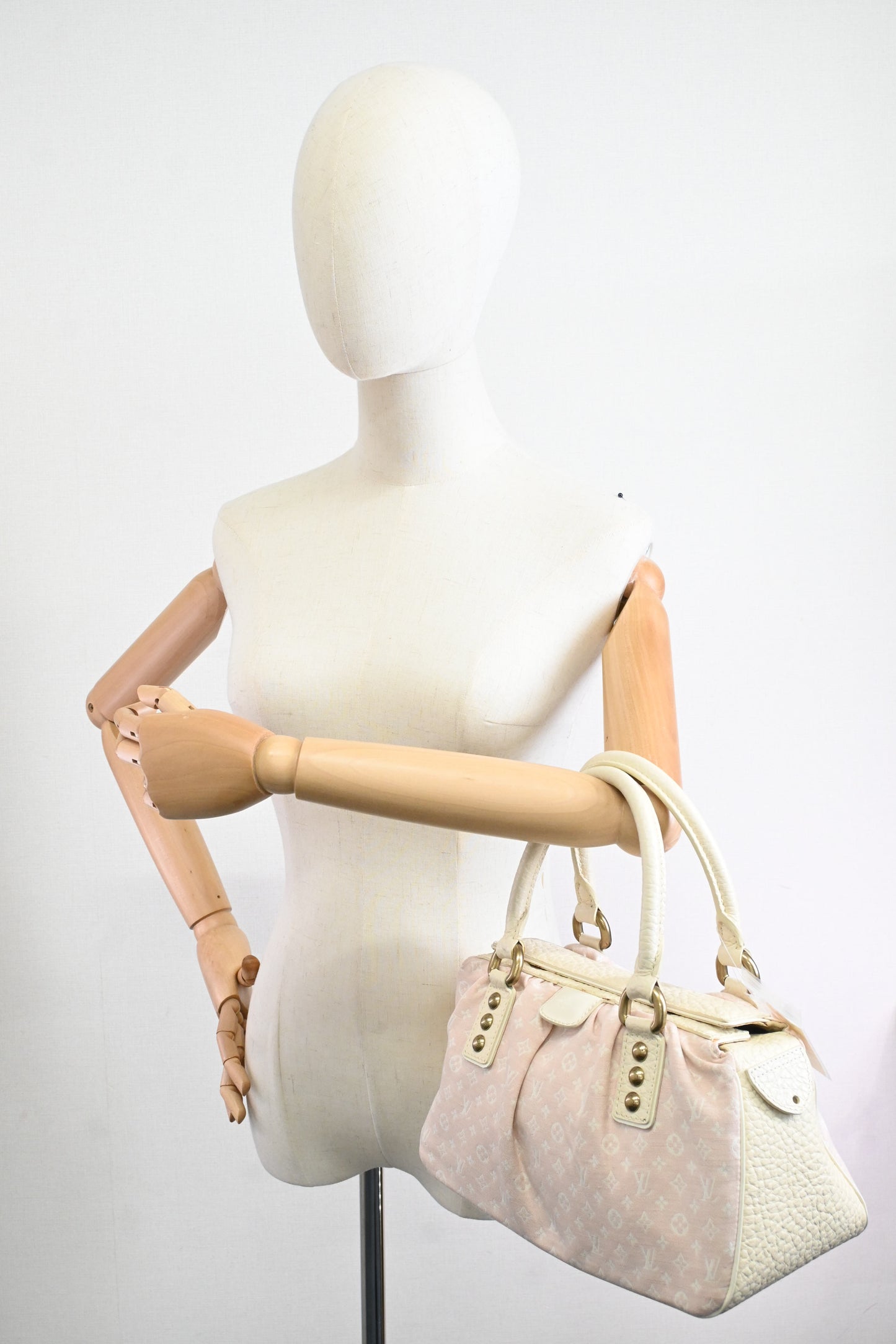 Louis Vuitton Trapeze in Rose Minilin Canvas