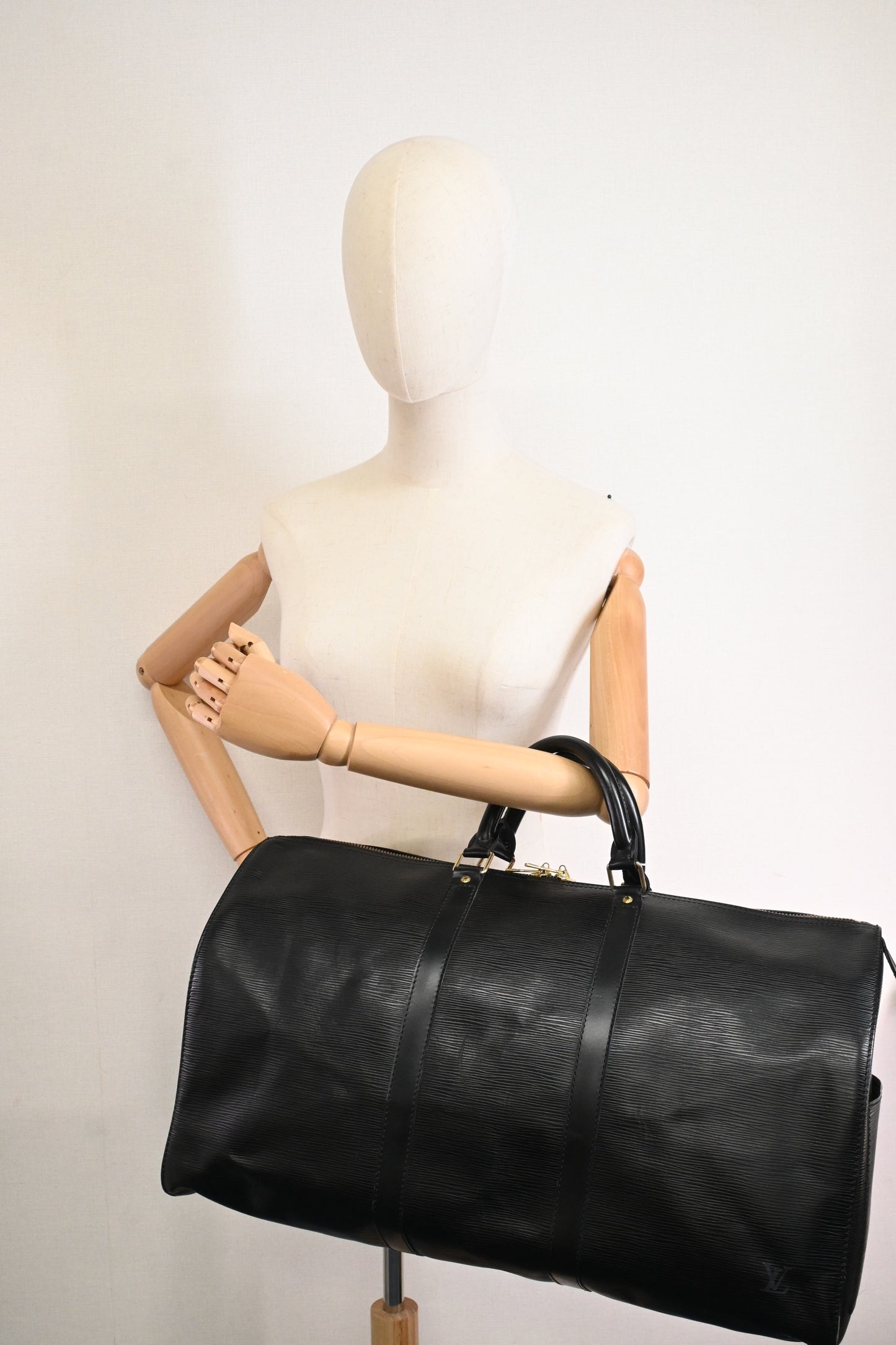 Louis Vuitton Keepall 55 in Black Epi Leather
