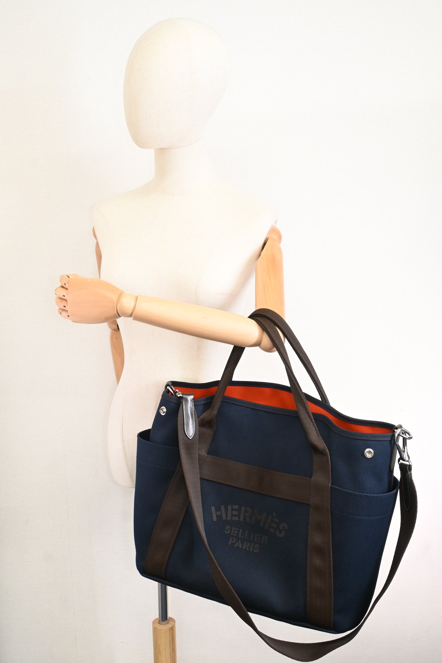 Hermes Sac de Pansage/Grooming Bag in Navy Blue Canvas