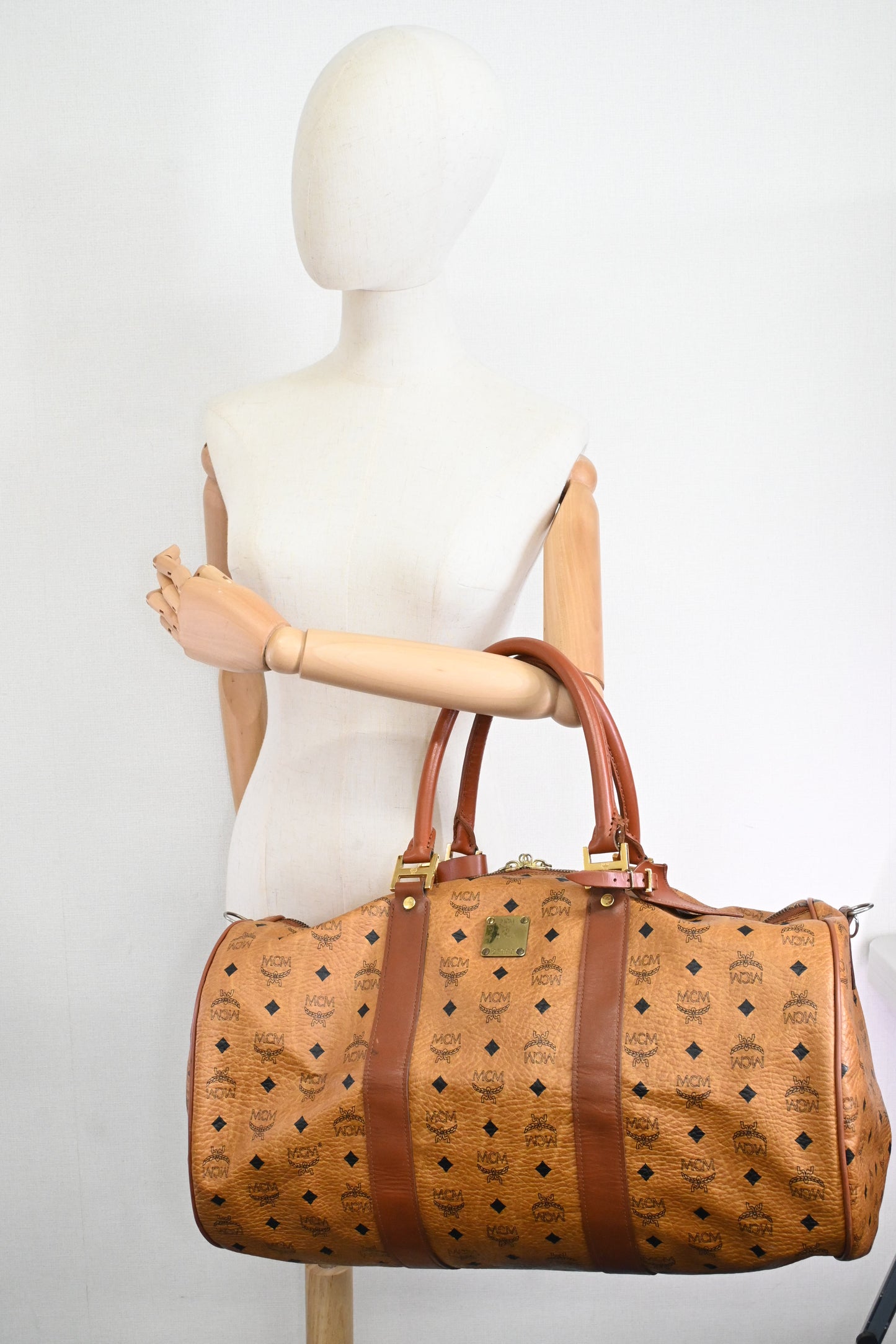 MCM Duffle Bag in Cognac Visetos Canvas