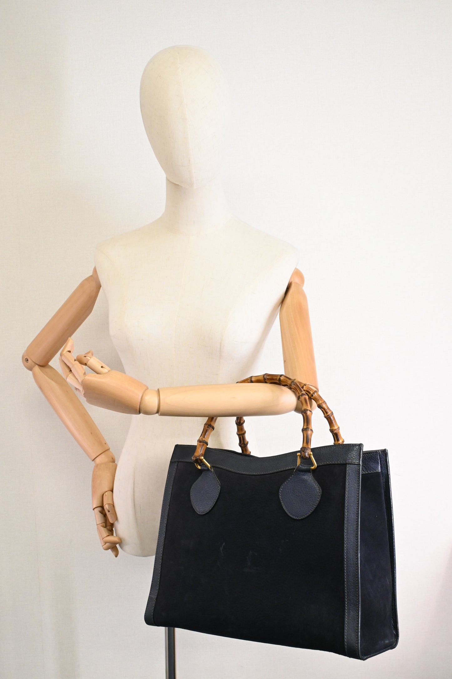Gucci Medium Diana in Dark Blue Suede