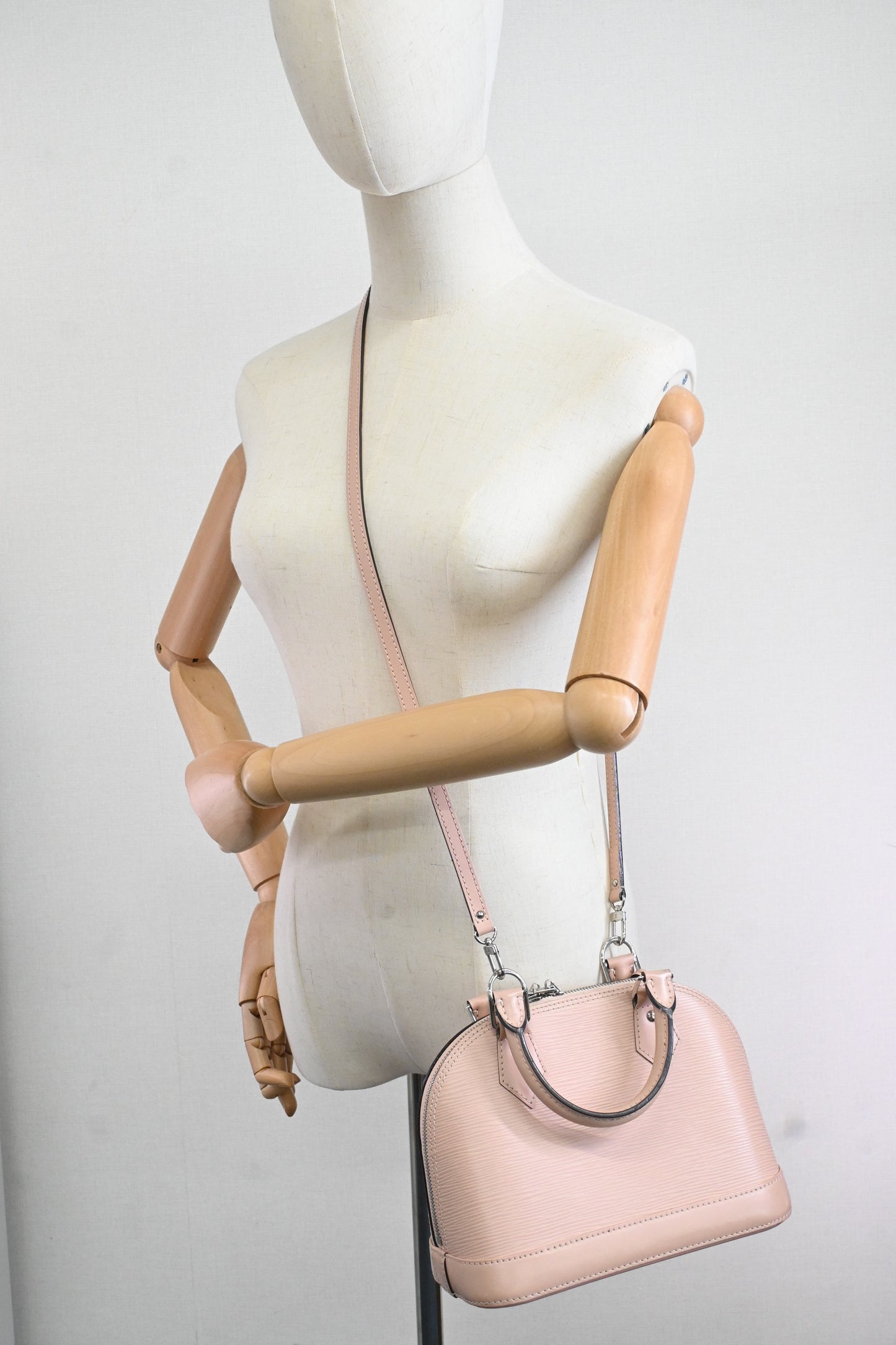Louis Vuitton Alma BB in Light Pink Epi Leather