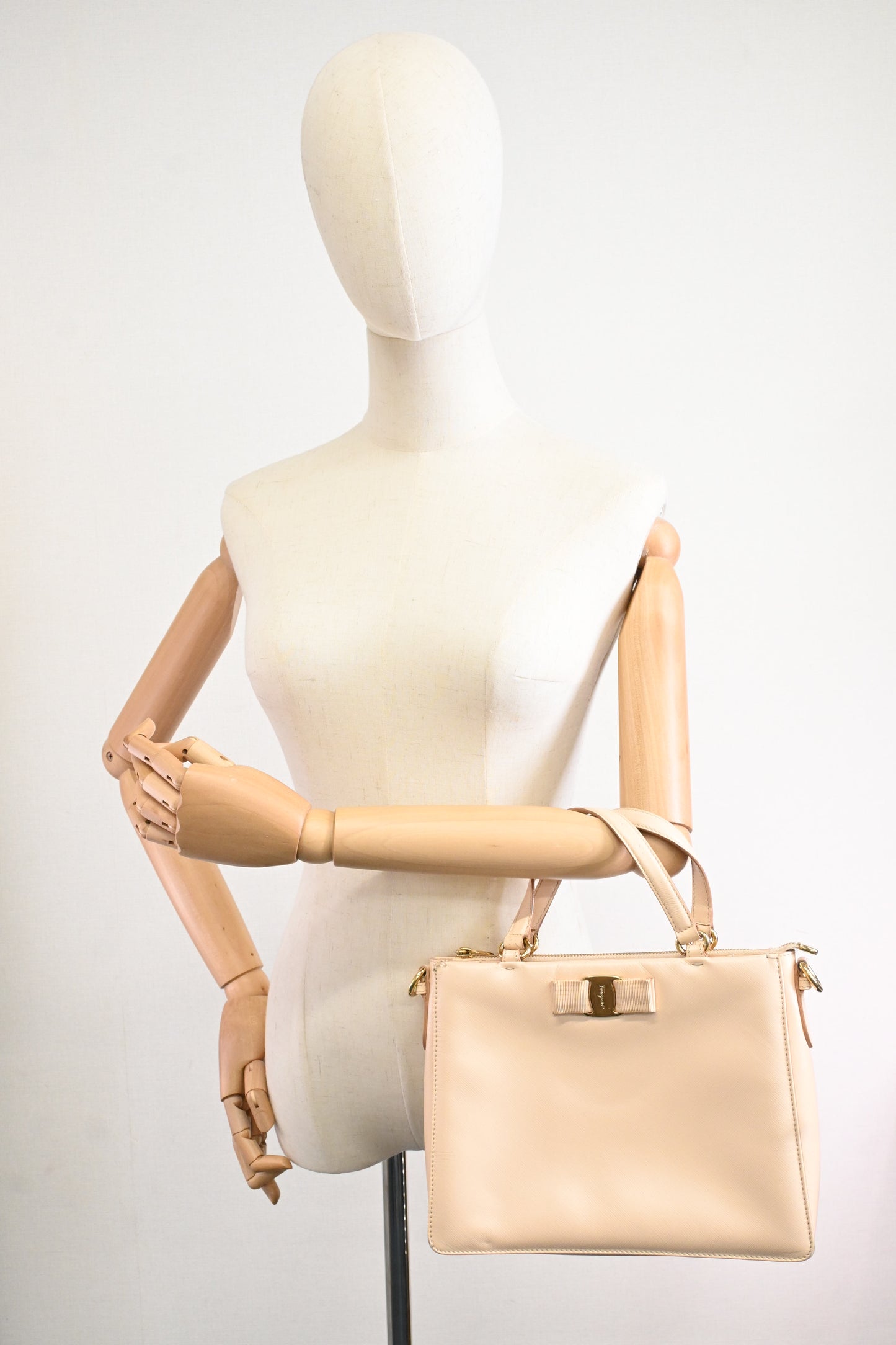 Ferragamo Vara Handbag in Peach Leather