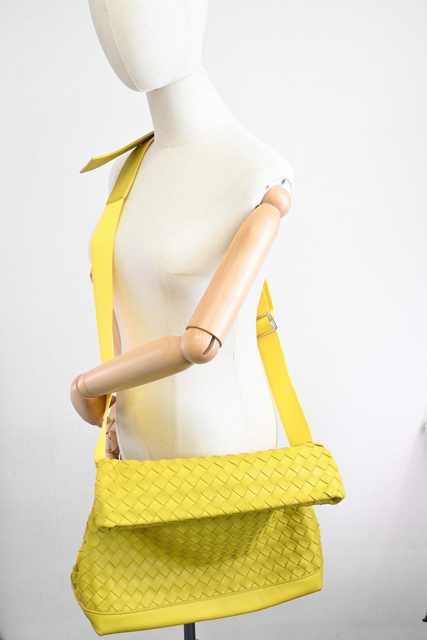 Bottega Veneta Crossbody Bag in Yellow Intrecciato Leather
