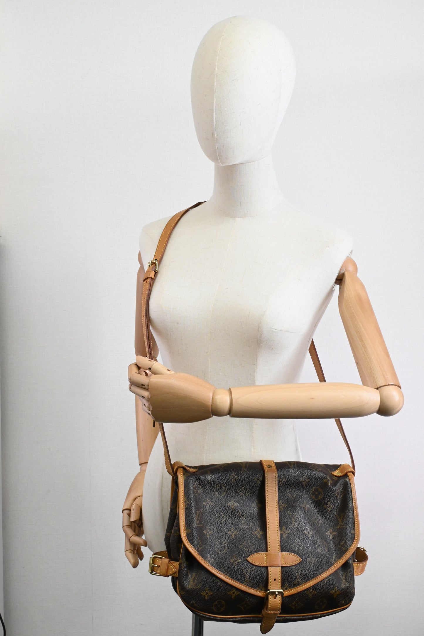 Louis Vuitton Saumur 30 in Monogram Canvas