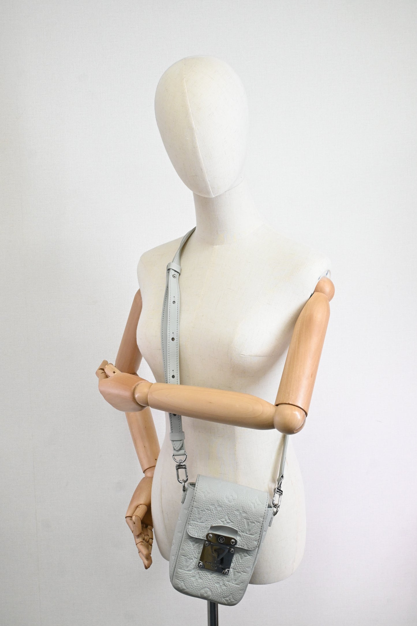 Louis Vuitton S-Lock Wearable Wallet in Mineral Grey Taurillon Leather