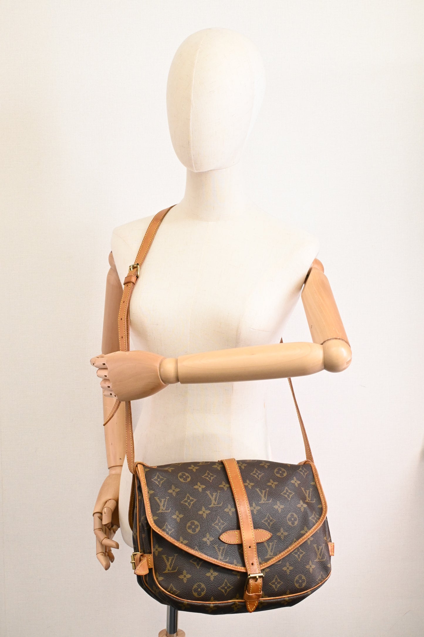 Louis Vuitton Saumur 30 in Monogram Canvas