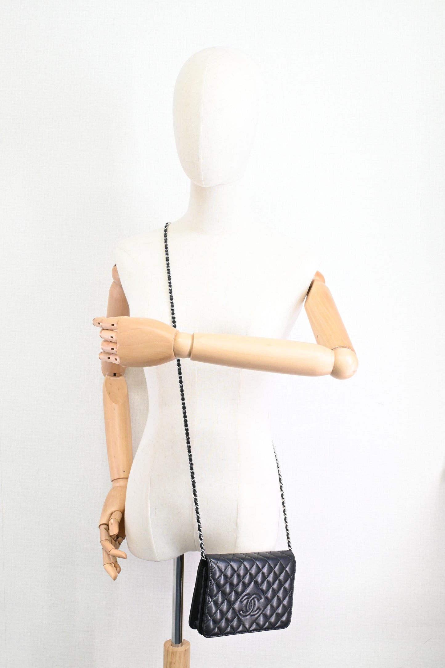 Chanel Wallet on Chain in Matelasse Black Lambskin