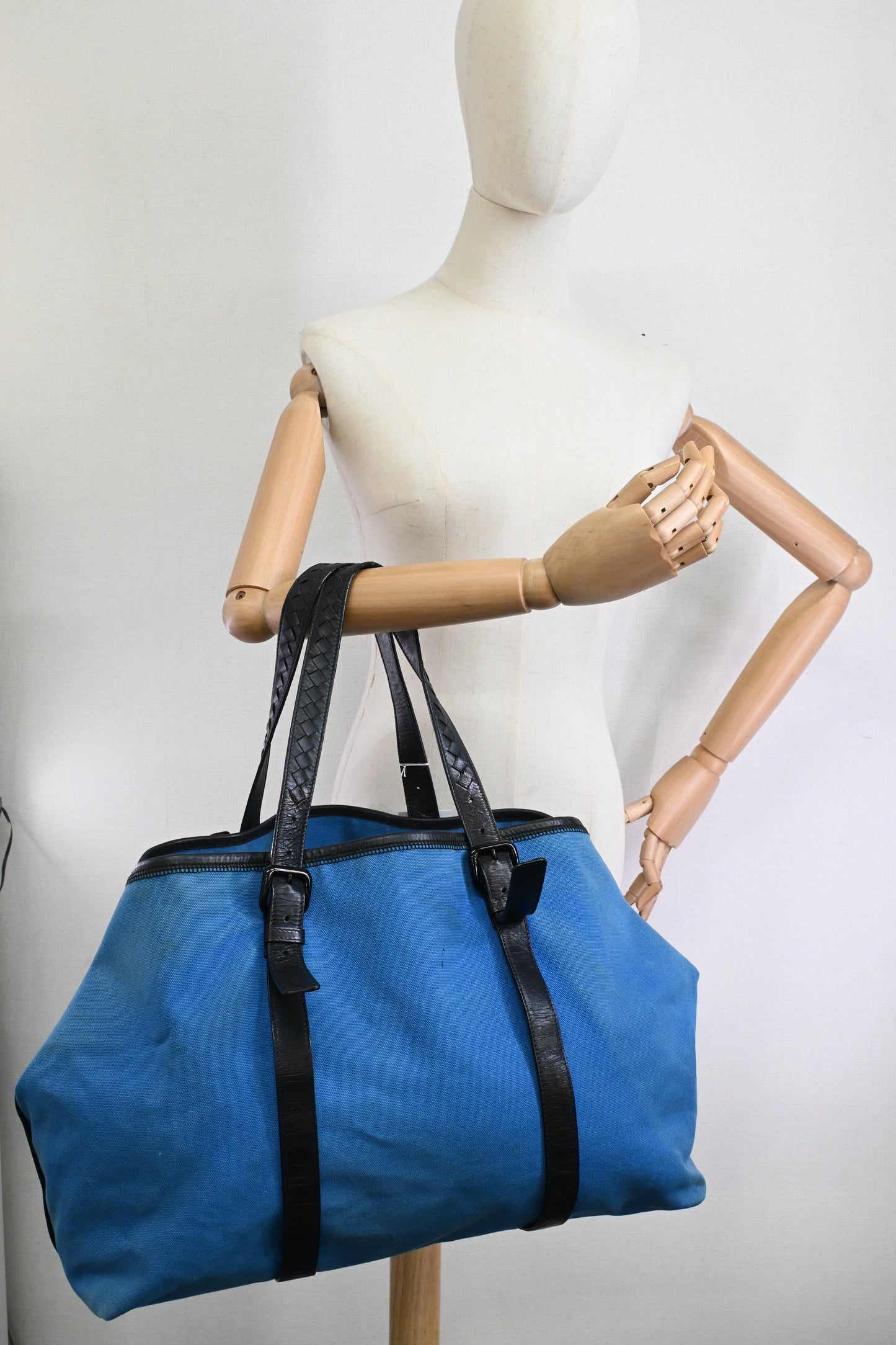 Bottega Veneta Large Tote in Blue Canvas