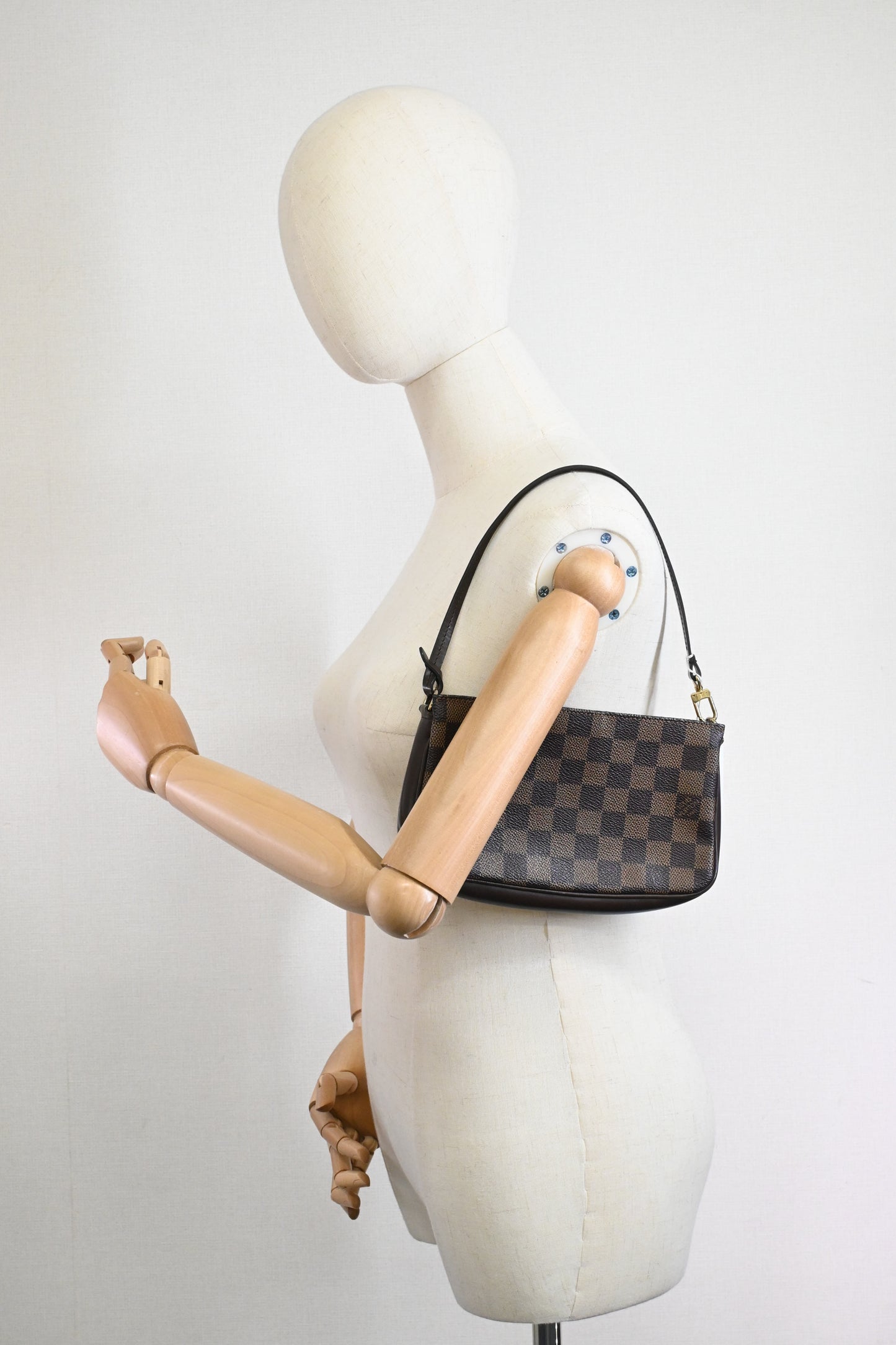 Louis Vuitton Novana Pouch in Damier Ebene Canvas