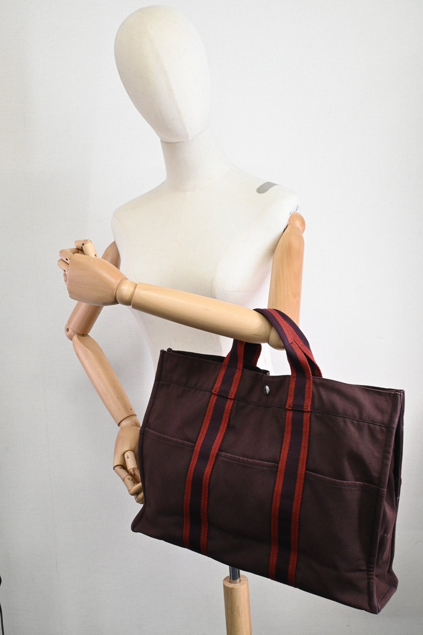 Hermes Fourre Tout MM in Burgundy Canvas